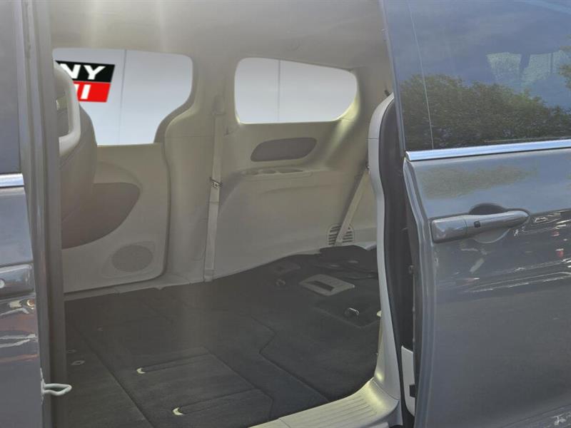 chrysler Pacifica 2023 - 8