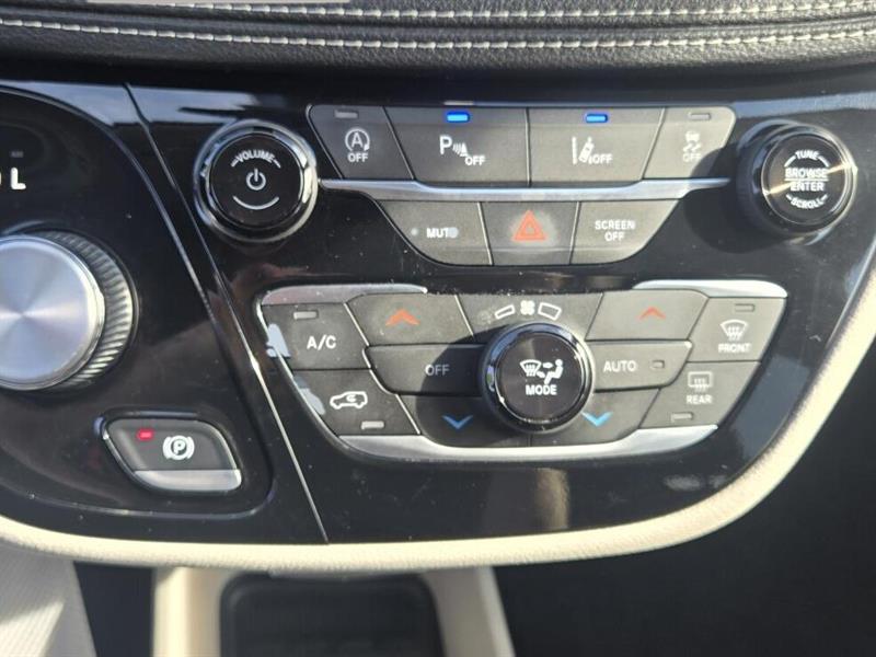 chrysler Pacifica 2023 - 20