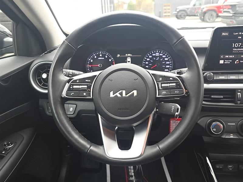 kia Forte 2023 - 14