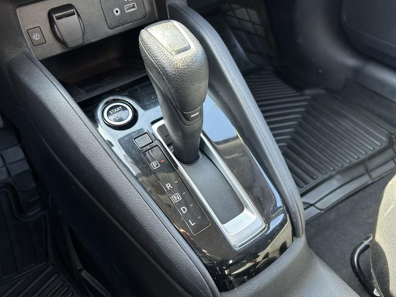 nissan Versa 2023 - 27