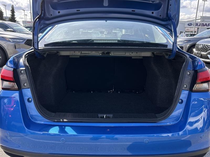 nissan Versa 2023 - 30