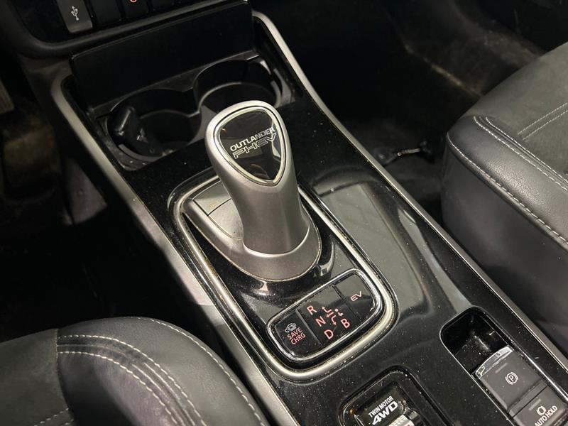 mitsubishi Outlander PHEV 2022 - 13