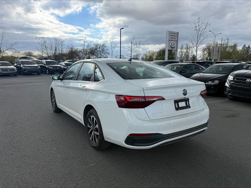 volkswagen Jetta 2023 - 11
