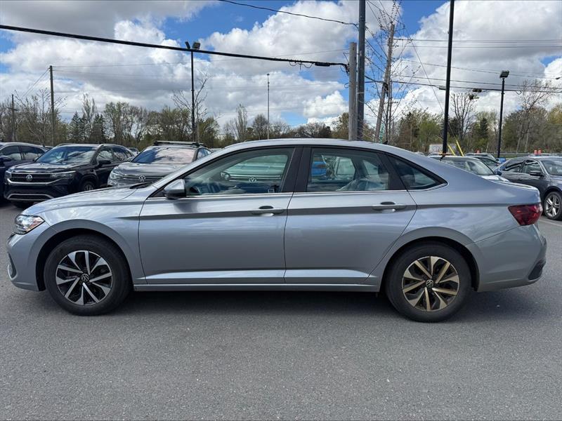 volkswagen Jetta 2022 - 12