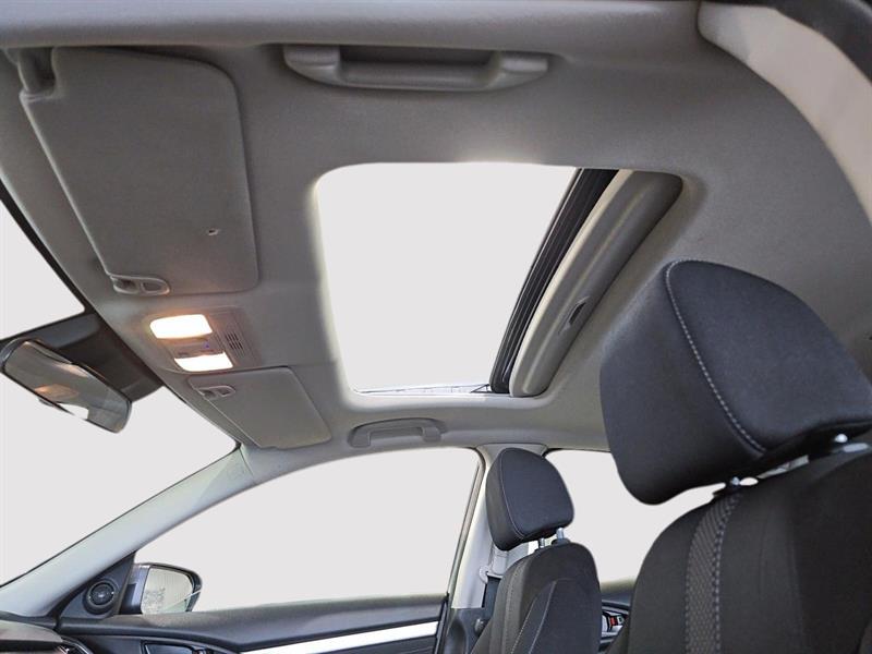 honda Civic Sedan 2021 - 24