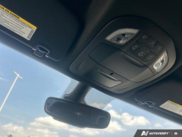 chrysler Grand Caravan 2025 - 24