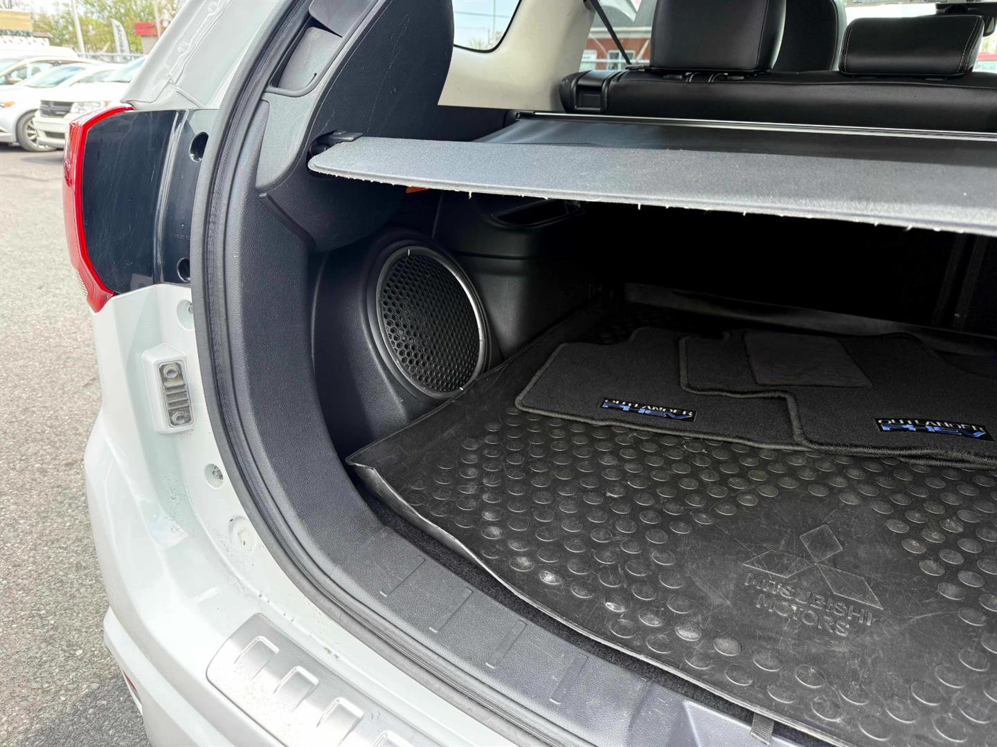 mitsubishi Outlander PHEV 2018 - 38