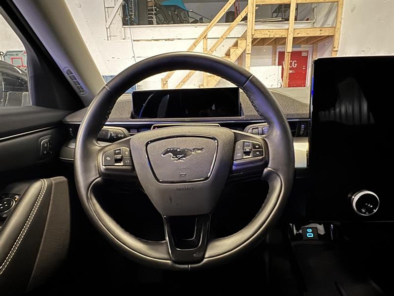 ford Mustang Mach-E 2023 - 11