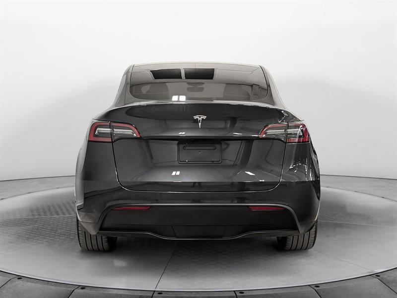 tesla Model Y 2024 - 5