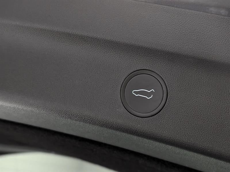 tesla Model Y 2024 - 8