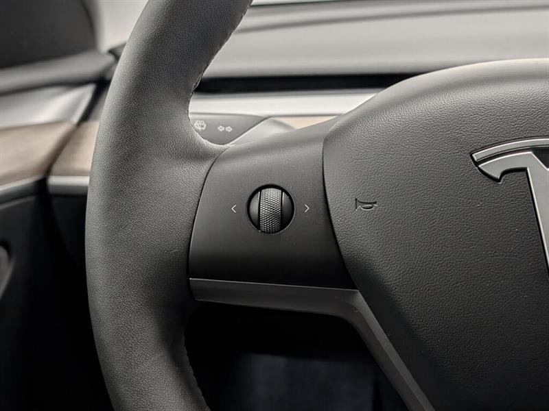 tesla Model Y 2024 - 20