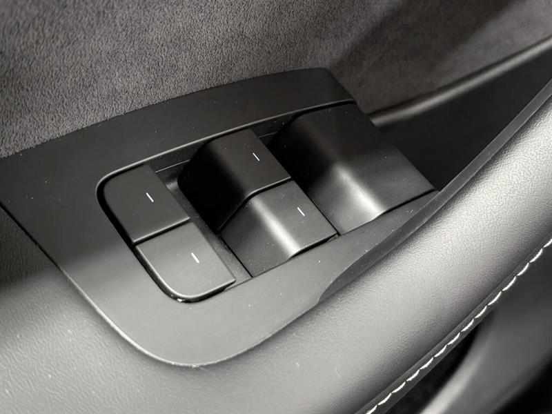 tesla Model Y 2024 - 21