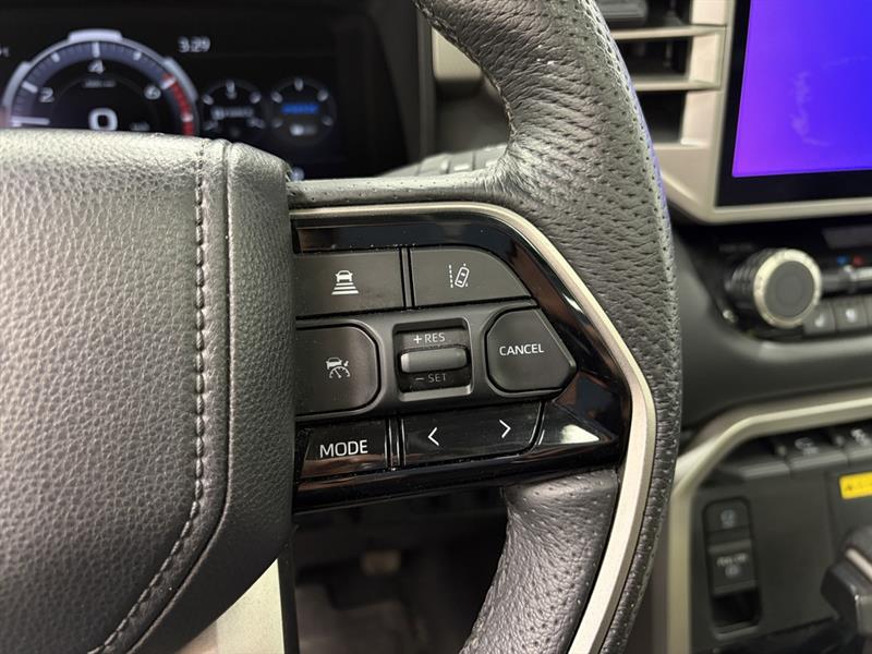 toyota Sequoia 2023 - 26