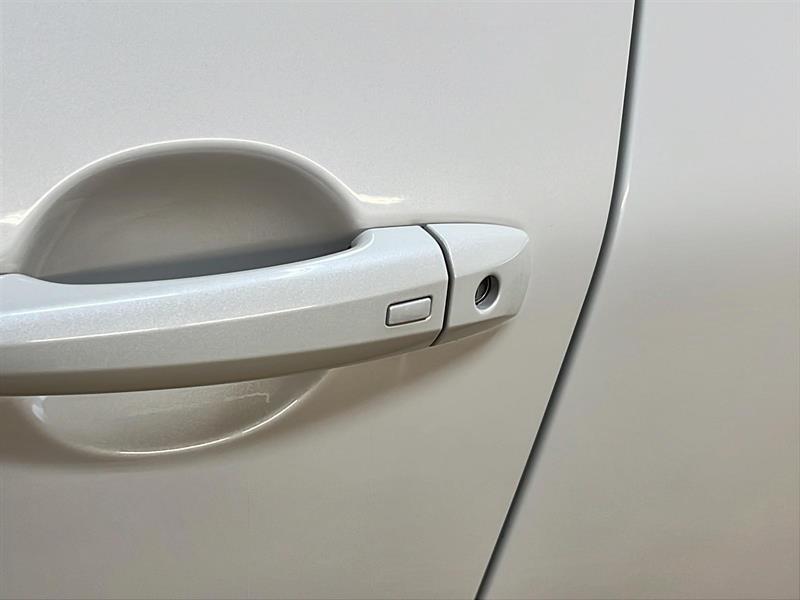 nissan Rogue 2023 - 25