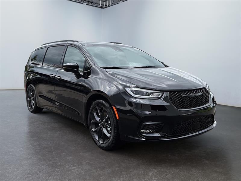 chrysler Pacifica 2026 - 10