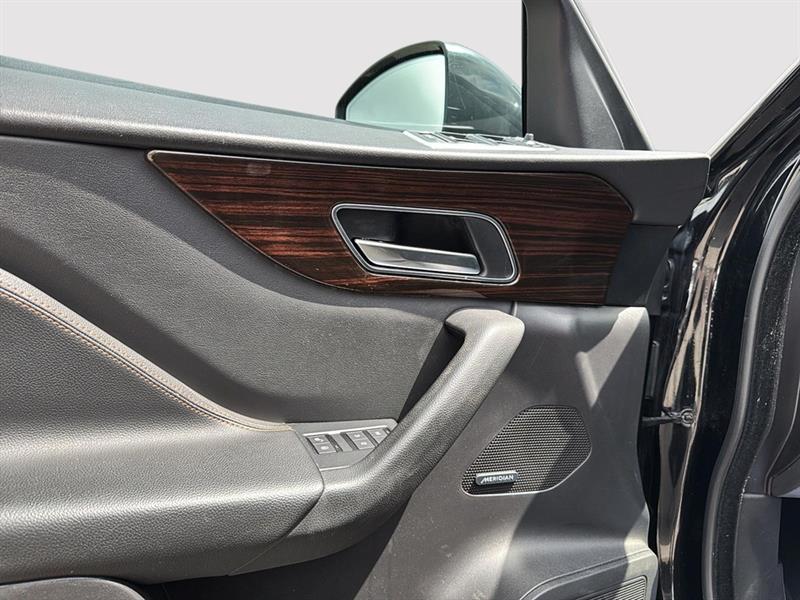 jaguar F-PACE 2019 - 11