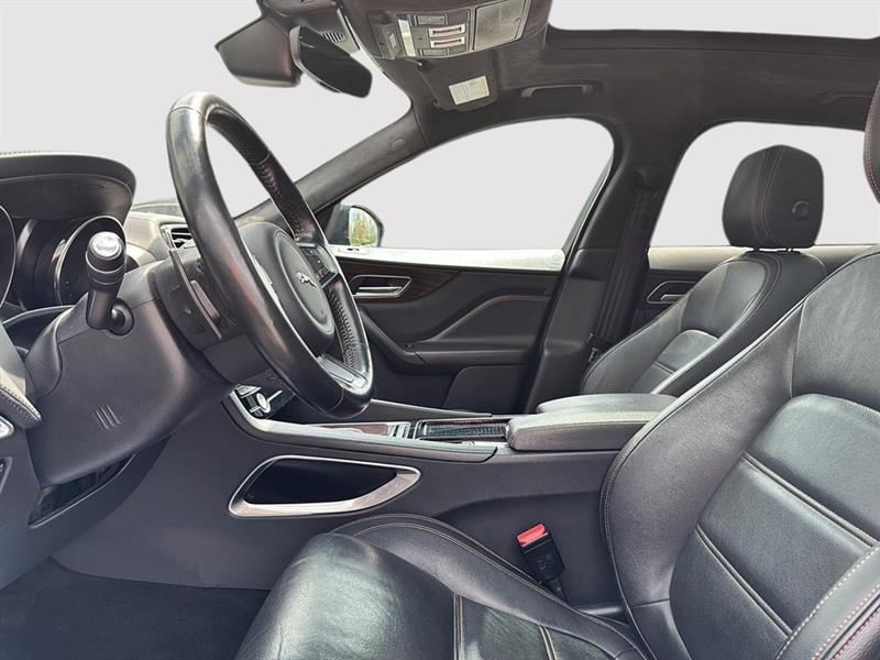 jaguar F-PACE 2019 - 14