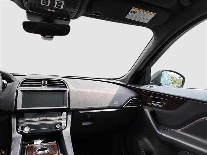 jaguar F-PACE 2019 - 22