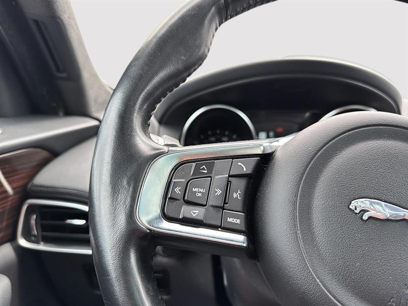 jaguar F-PACE 2019 - 25