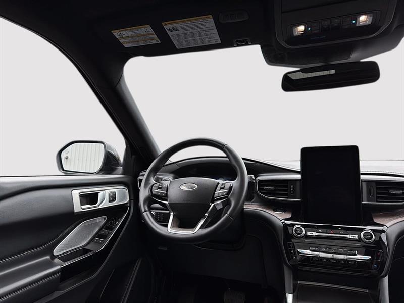 ford Explorer 2022 - 25