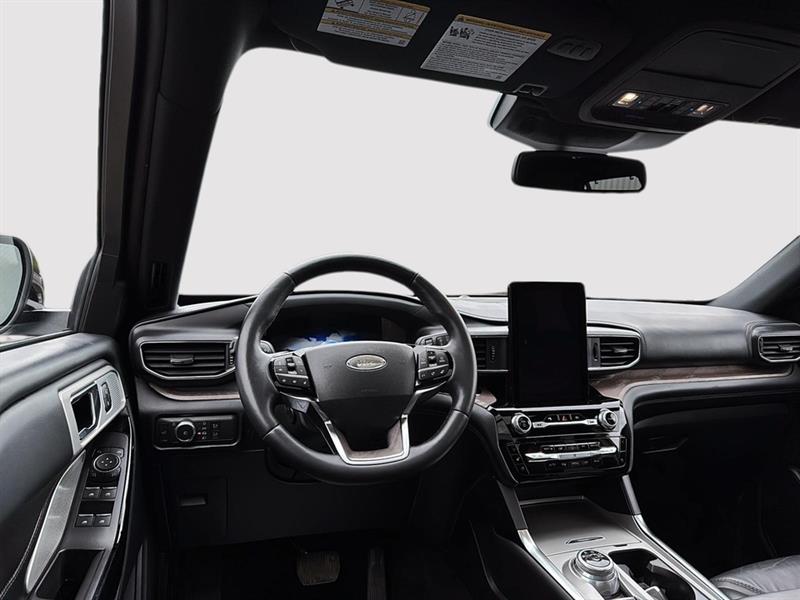 ford Explorer 2022 - 28