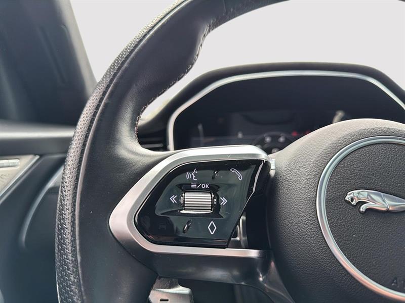 jaguar F-PACE 2021 - 26