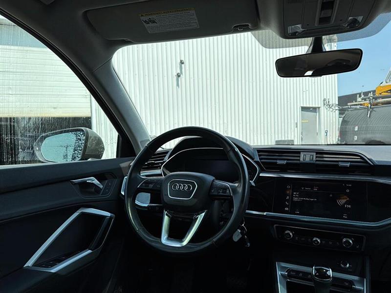 audi Q3 2021 - 15