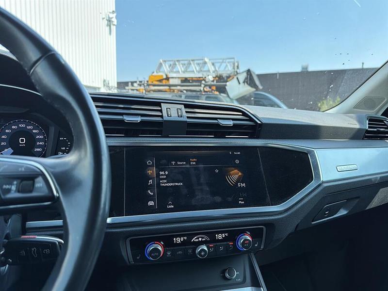 audi Q3 2021 - 21