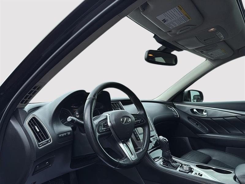 infiniti Q50 2018 - 15