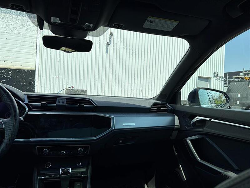audi Q3 2022 - 21
