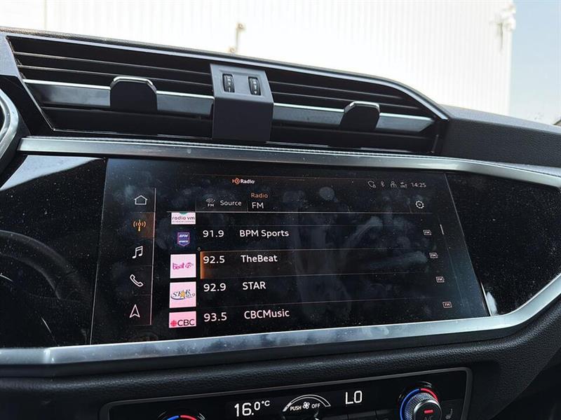 audi Q3 2022 - 25