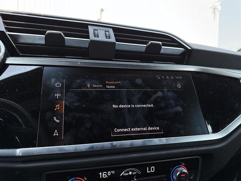 audi Q3 2022 - 26