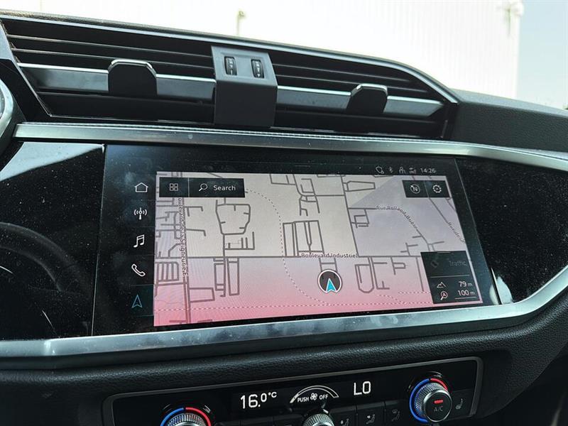 audi Q3 2022 - 28