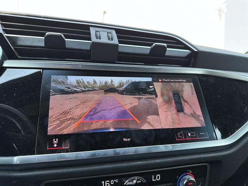 audi Q3 2022 - 29