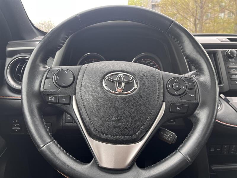 toyota RAV4 2018 - 11