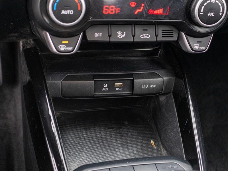 kia Rio 2020 - 19