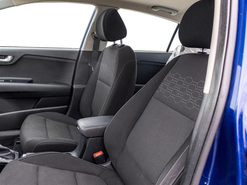 kia Rio 2020 - 30