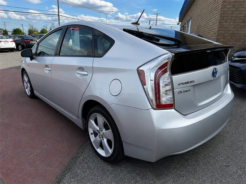 toyota Prius 2015 - 6