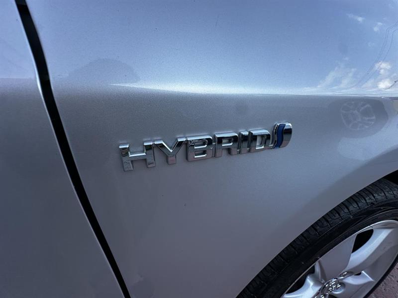 toyota Prius 2015 - 10