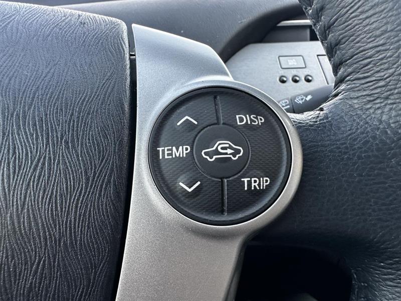 toyota Prius 2015 - 21