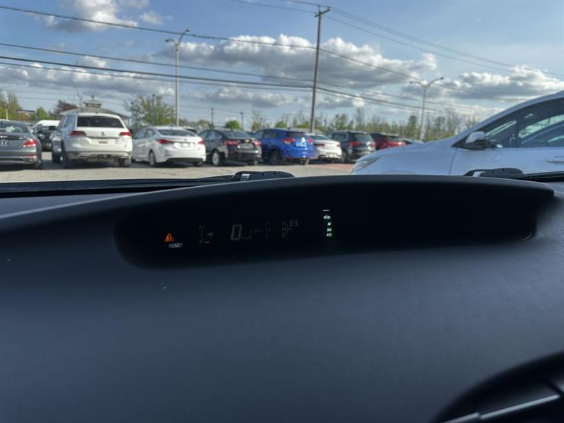toyota Prius 2015 - 28