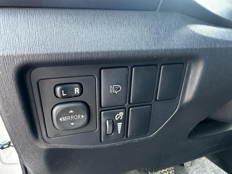 toyota Prius 2015 - 30
