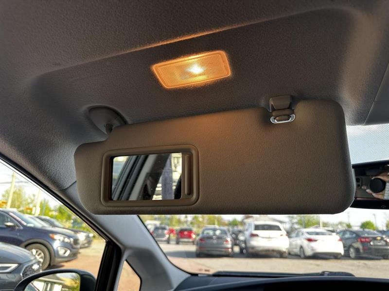 toyota Prius 2015 - 33