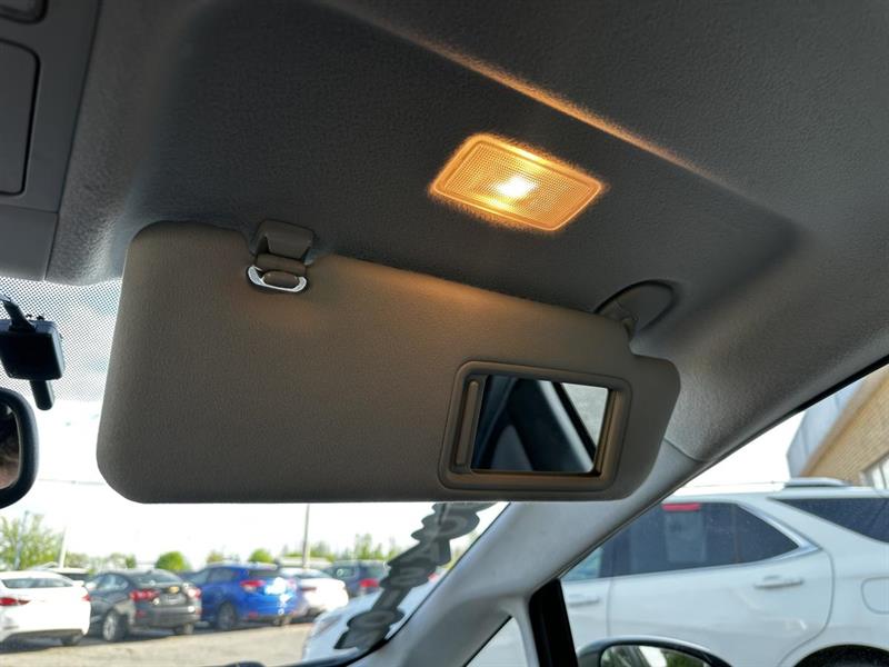 toyota Prius 2015 - 35
