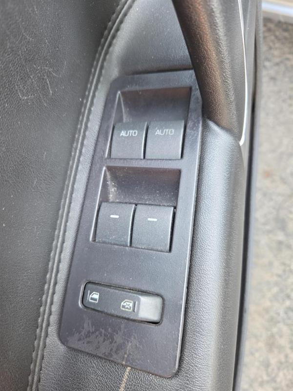 lincoln MKZ 2011 - 17