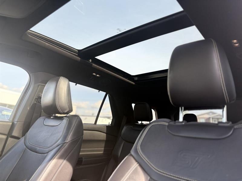 ford Explorer 2022 - 16