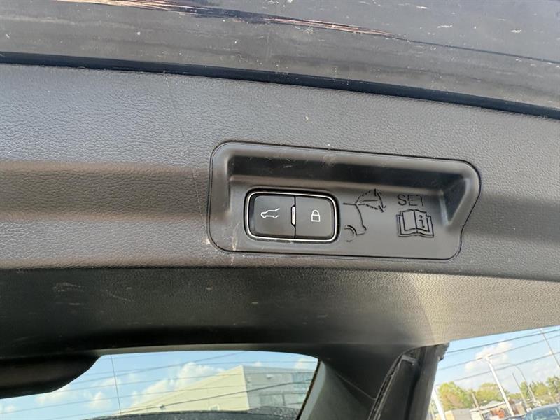 ford Explorer 2022 - 20