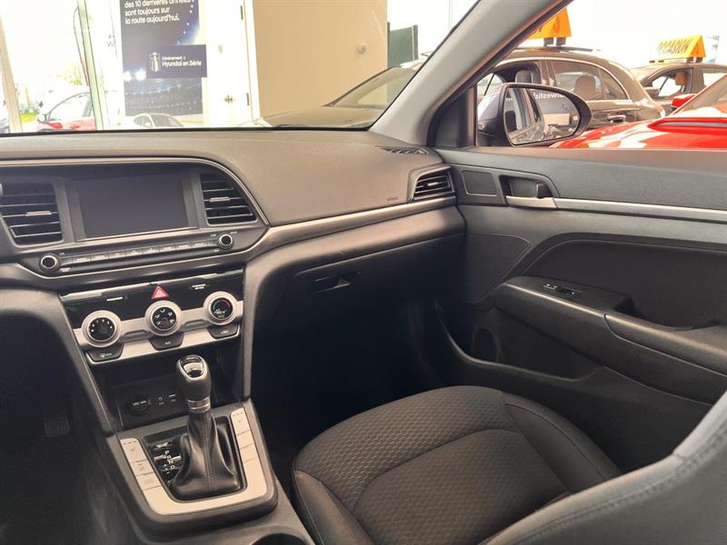 hyundai Elantra 2020 - 12