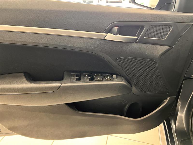 hyundai Elantra 2020 - 14