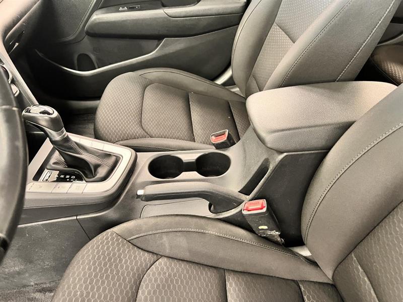 hyundai Elantra 2020 - 17